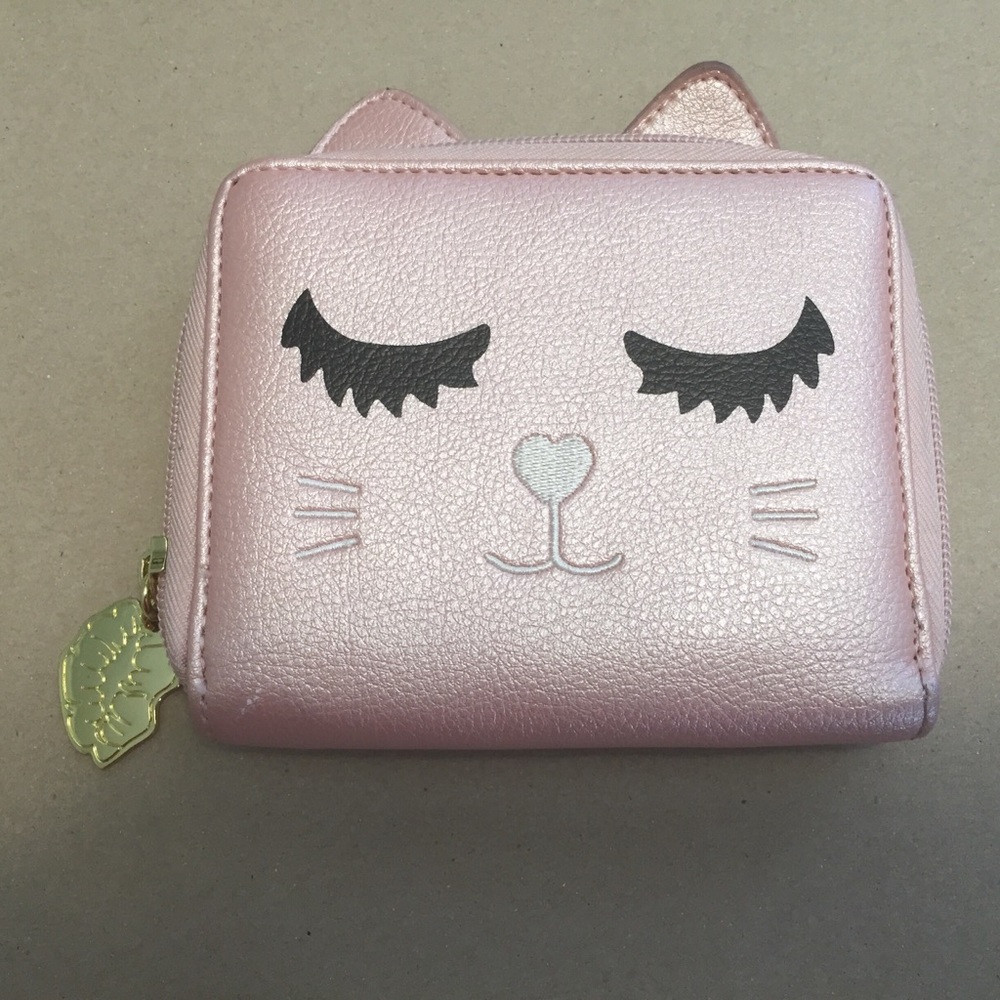 Betsy Johnson pink cat wallet